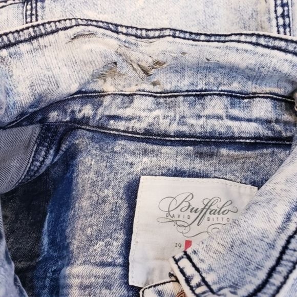 Buffalo David Bitton Acid Washed Distressed Denim Jean Jacket Vest Size Small - Picture 5 of 7